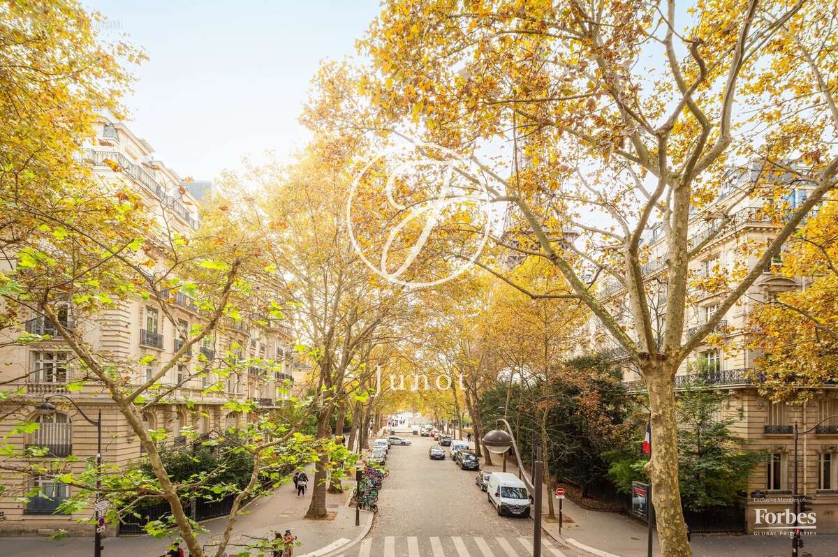 Appartement à PARIS-7E