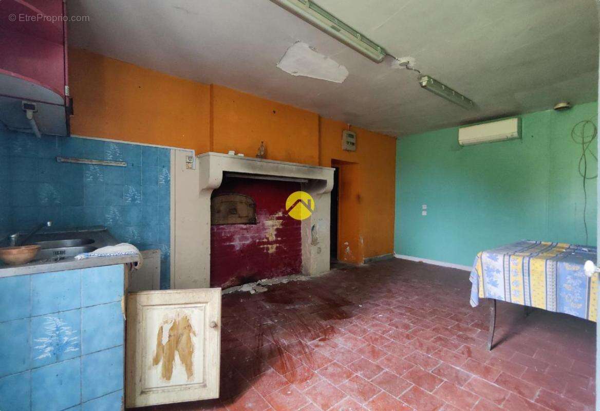 Maison à PRECY