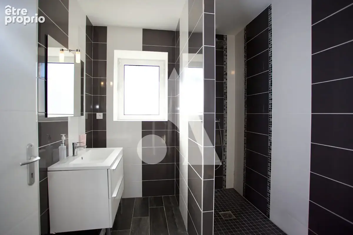 Maison Miserieux 6 pièce(s) 170 m2 - photo 8