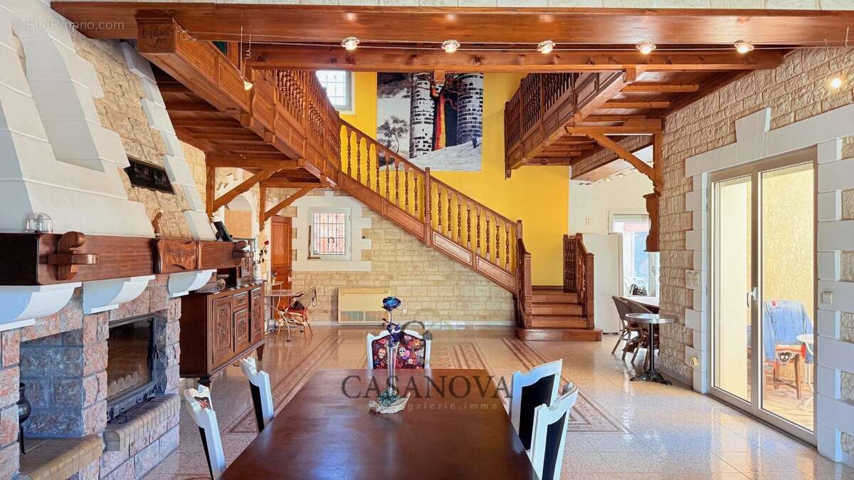 Maison à VILLENEUVE-LES-BEZIERS