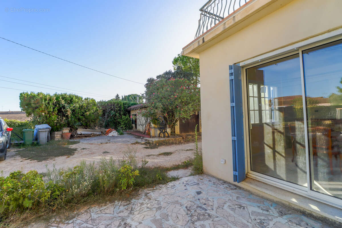 A vendre Maison de ville 3 chambres, garage, jardin à Pouzols - photo 8