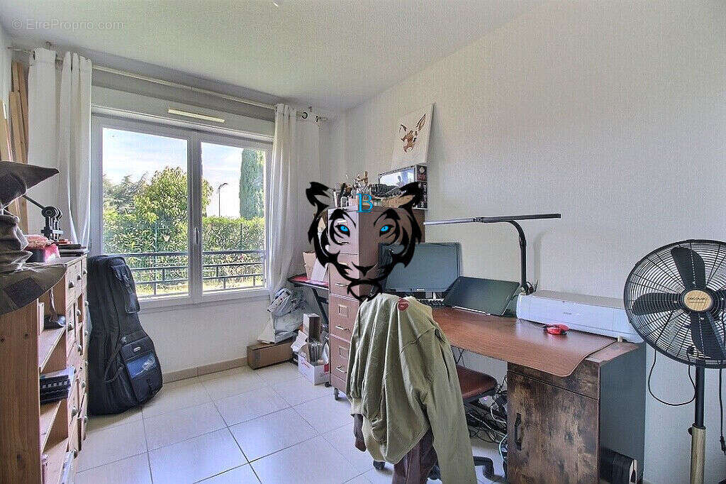 Appartement à LE MUY