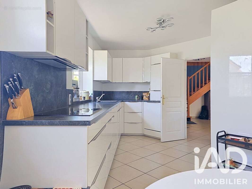 Maison 182 m² à Longjumeau  - photo 4