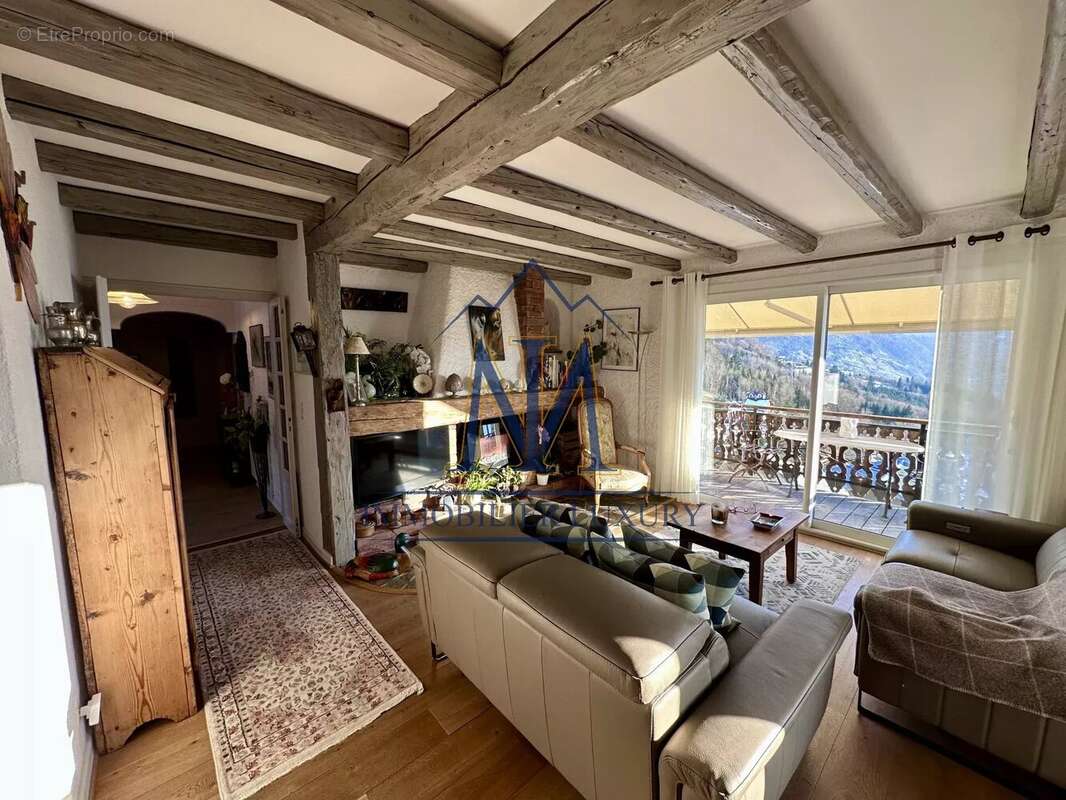 Maison à CHATILLON-SUR-CLUSES