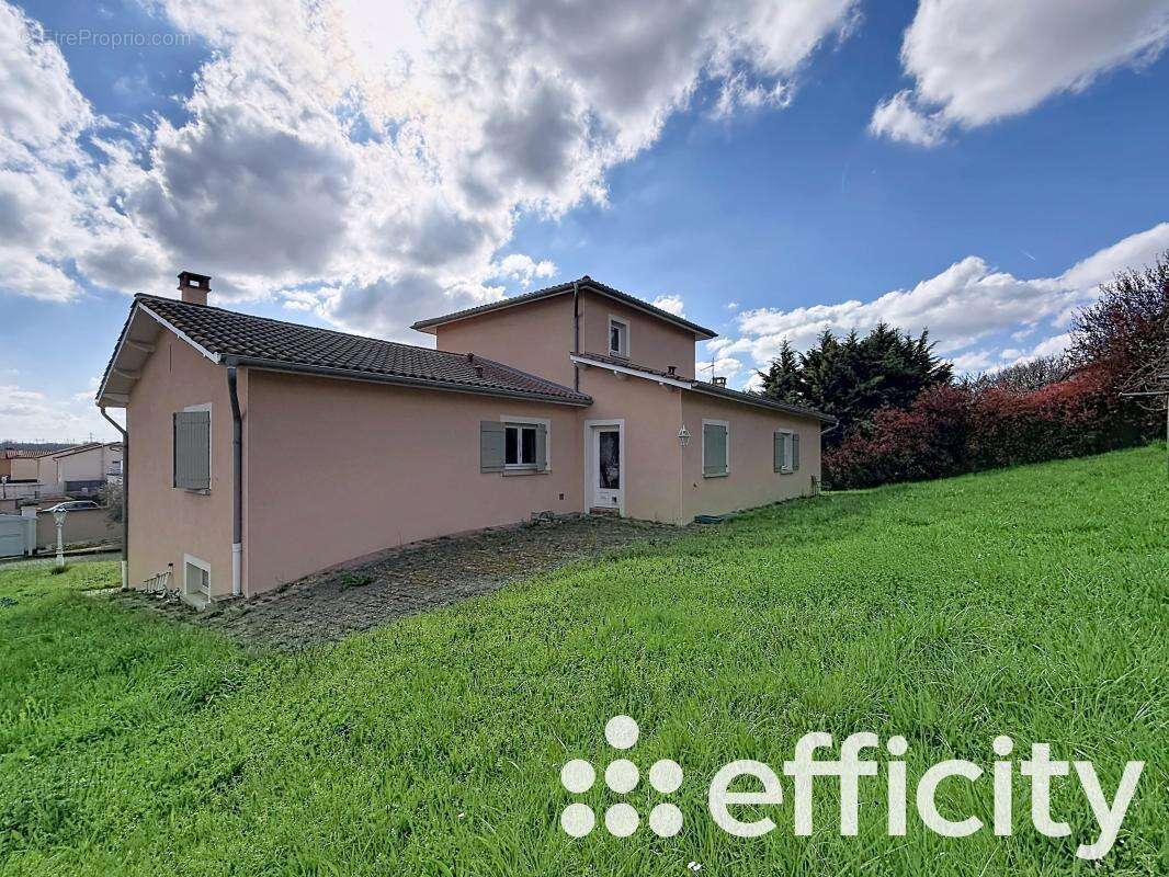 Maison à SAINT-PRIEST