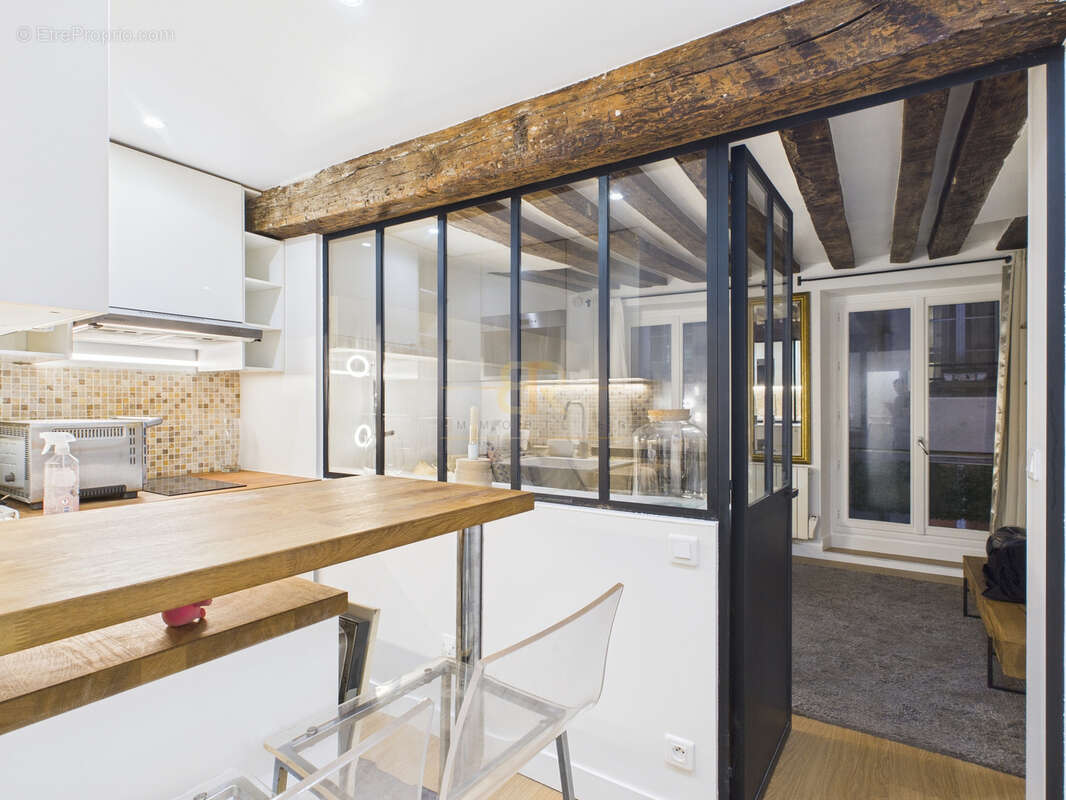 Appartement à PARIS-11E