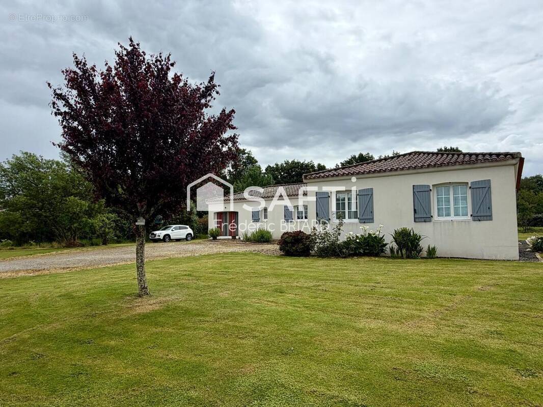 Photo 1 - Maison à NESMY