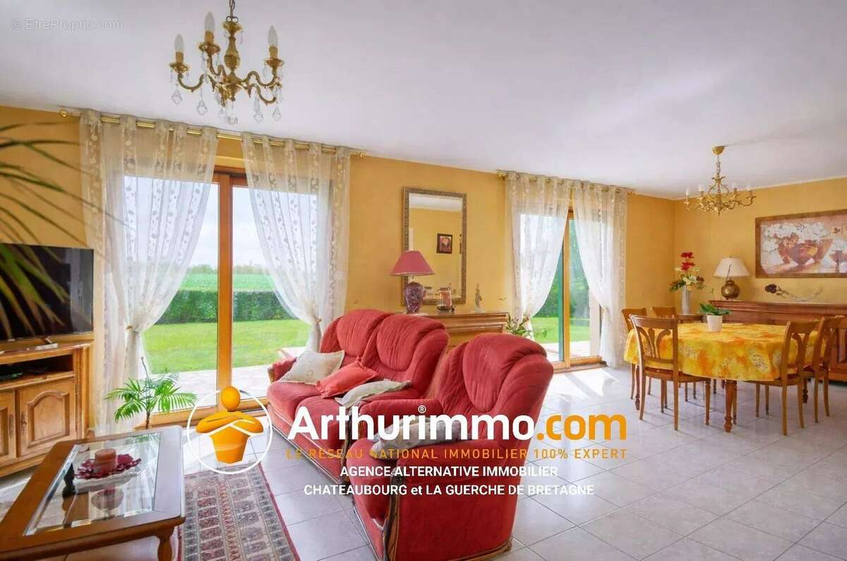 Maison à ETRELLES