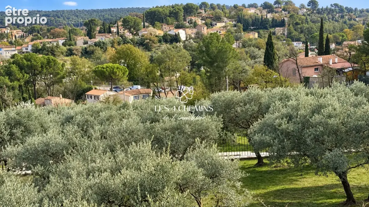 A vendre bastide d'environ 250 m²  6 pièces + T2 sur 4000 m2 - photo 2