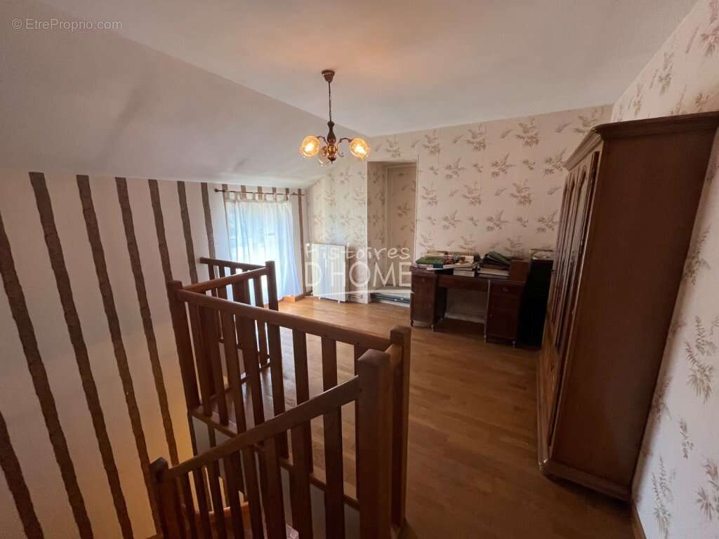 Maison à BETON-BAZOCHES