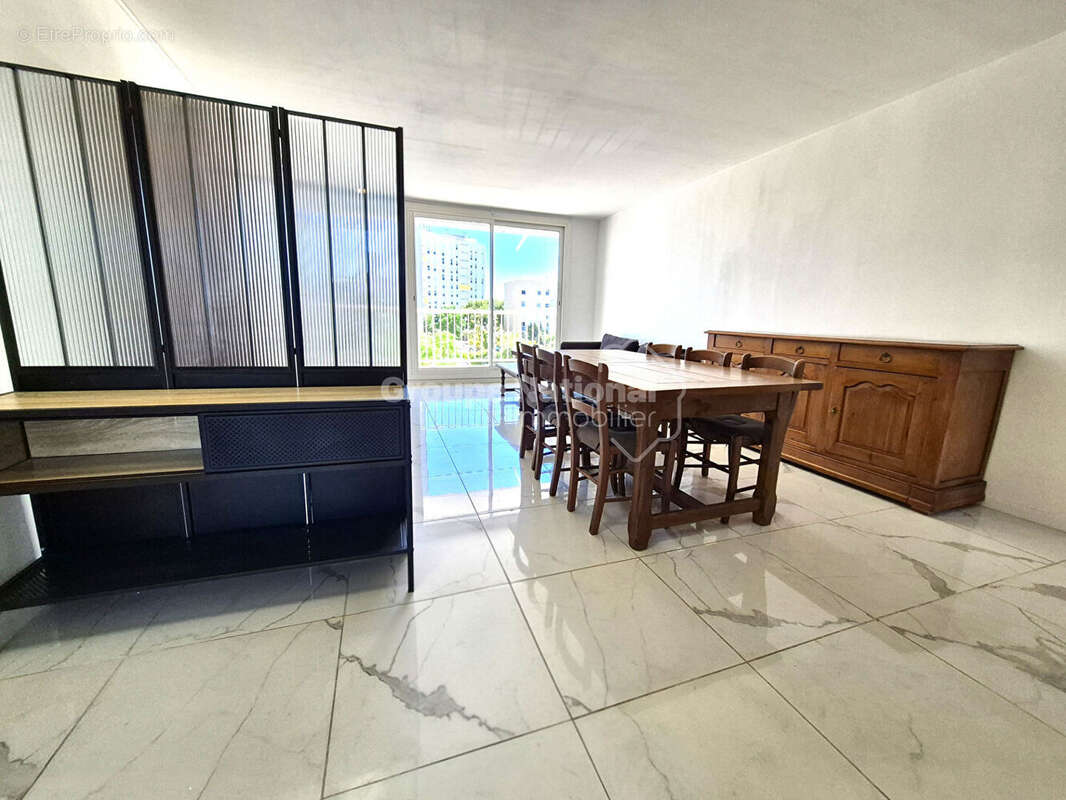Appartement 4 pièces de 81 m² avec parking et cave - photo 2