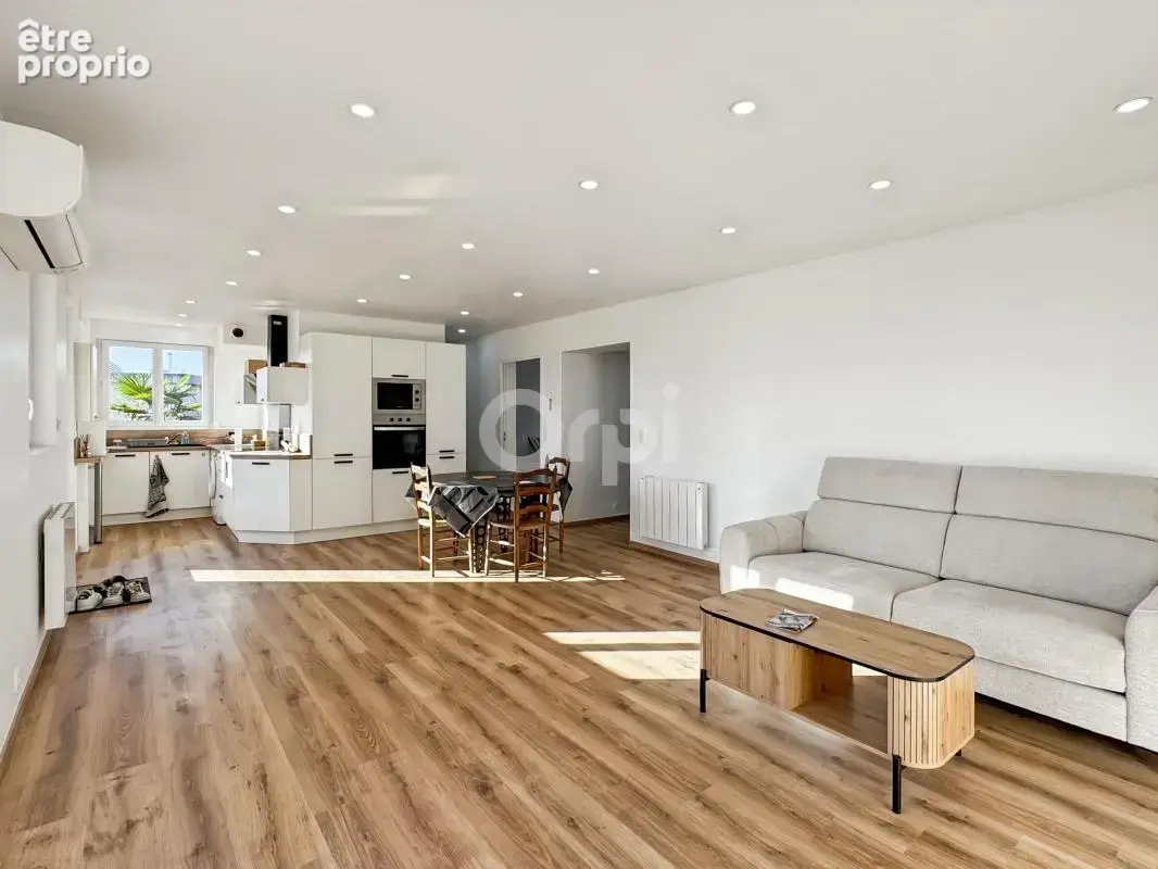 À VENDRE – Maison de plain-pied avec studio indépendant à Conches-en-Ouche - photo 1
