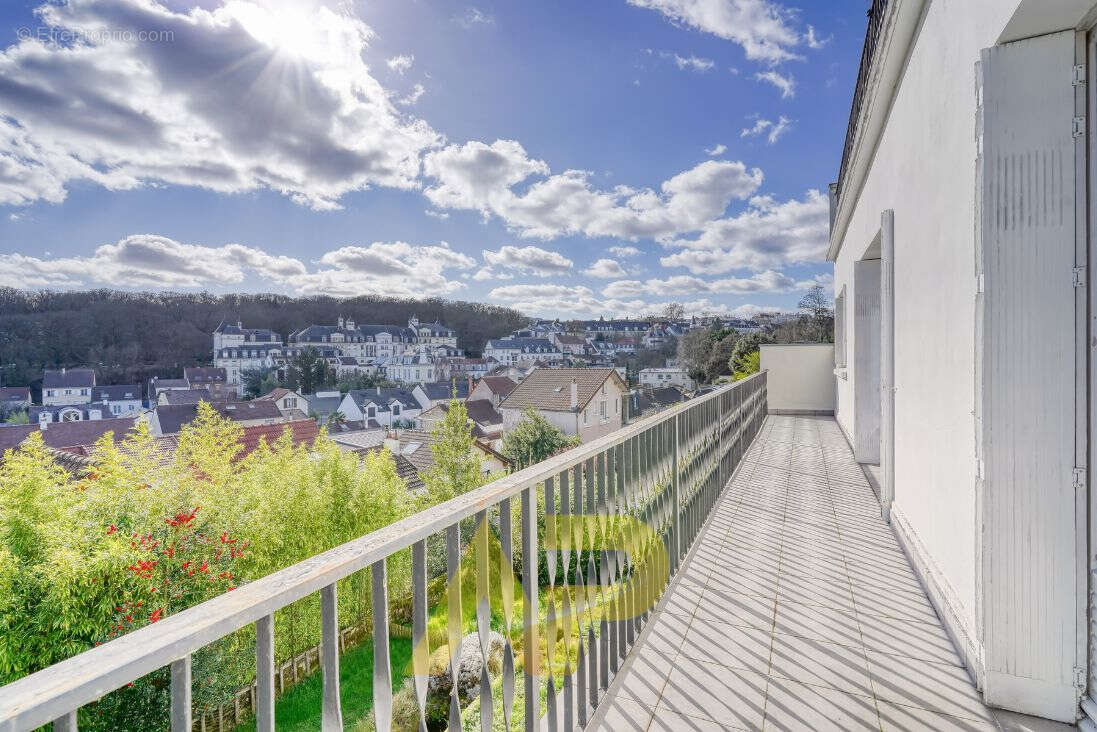 Maison à LE PLESSIS-ROBINSON