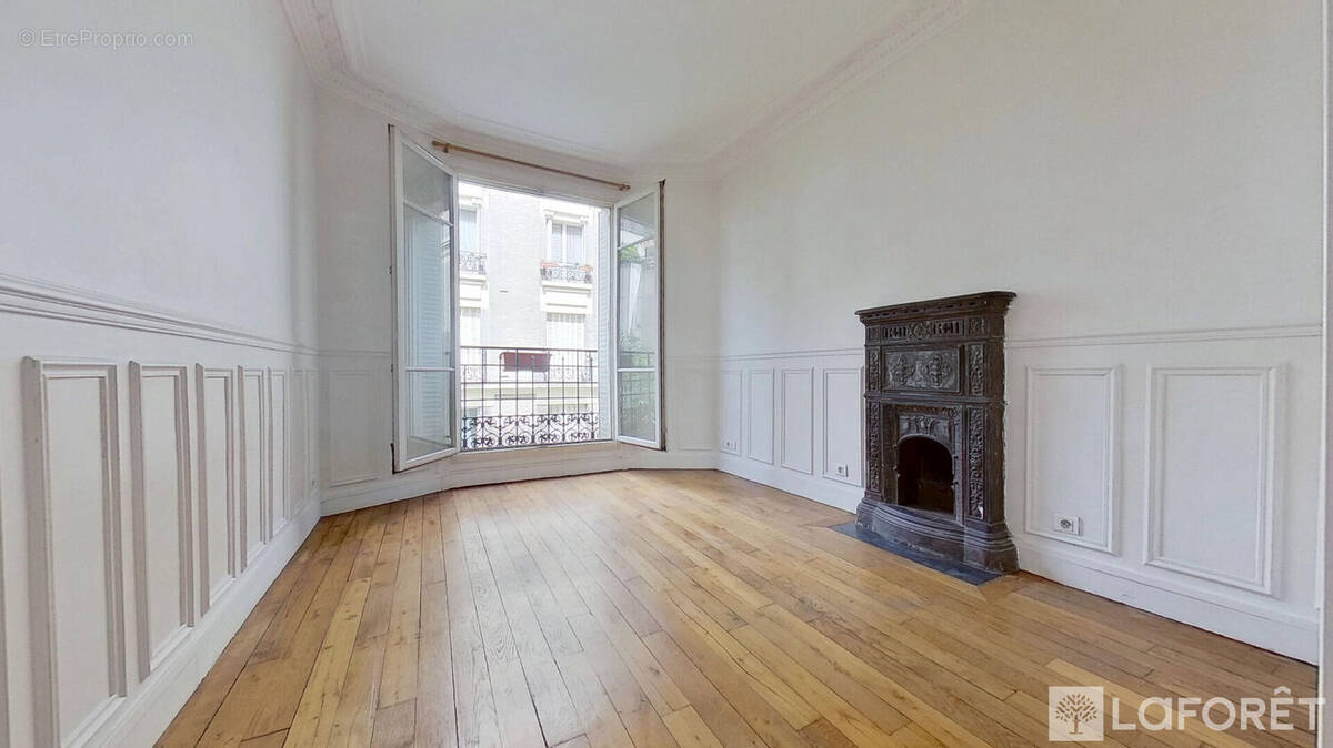 Appartement à PARIS-18E