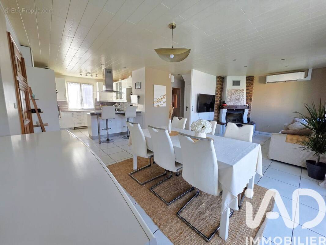 Photo 1 - Maison à ABLIS