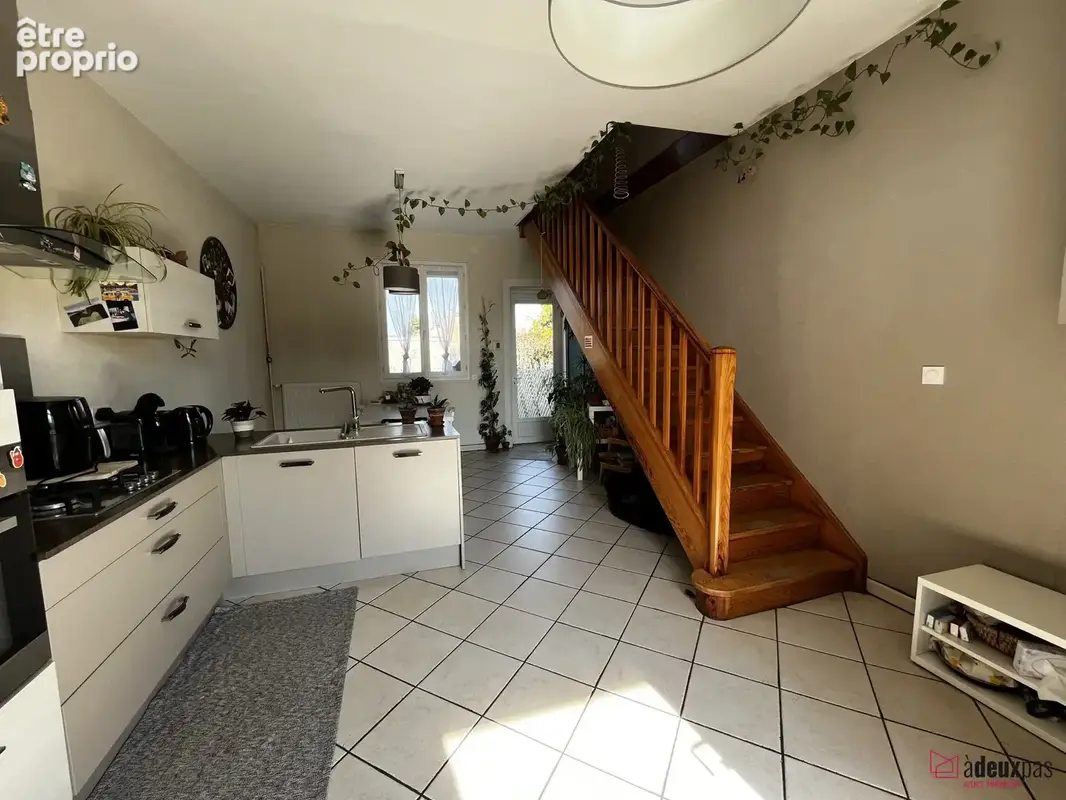 Maison 100 m² à Saint-Marcellin-En-Forez  - photo 8