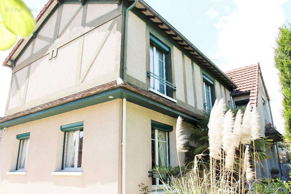 Maison à ORMESSON-SUR-MARNE