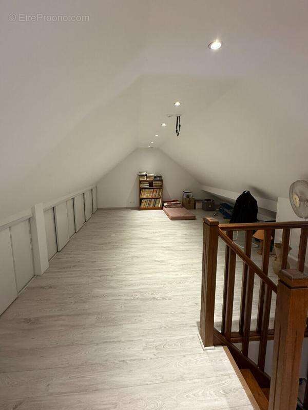 Maison à AUVERS-SUR-OISE