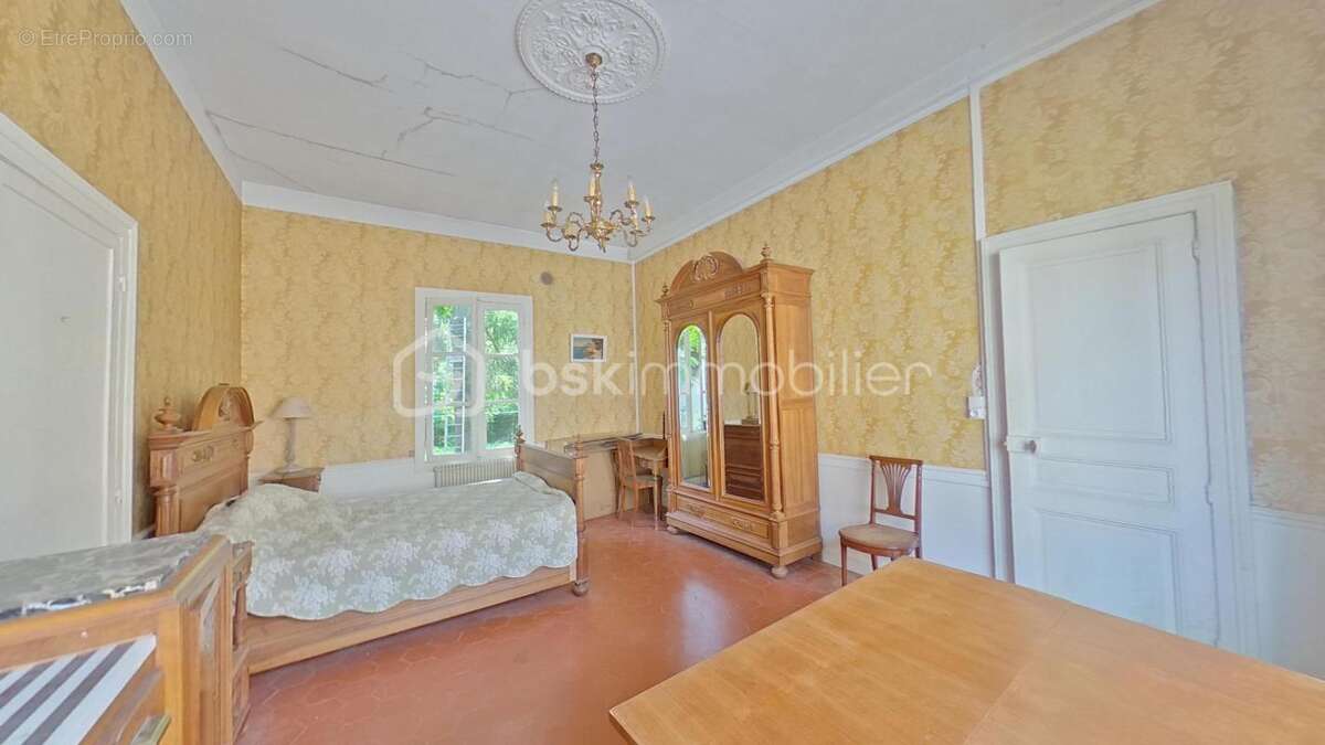 Maison à COURGENAY