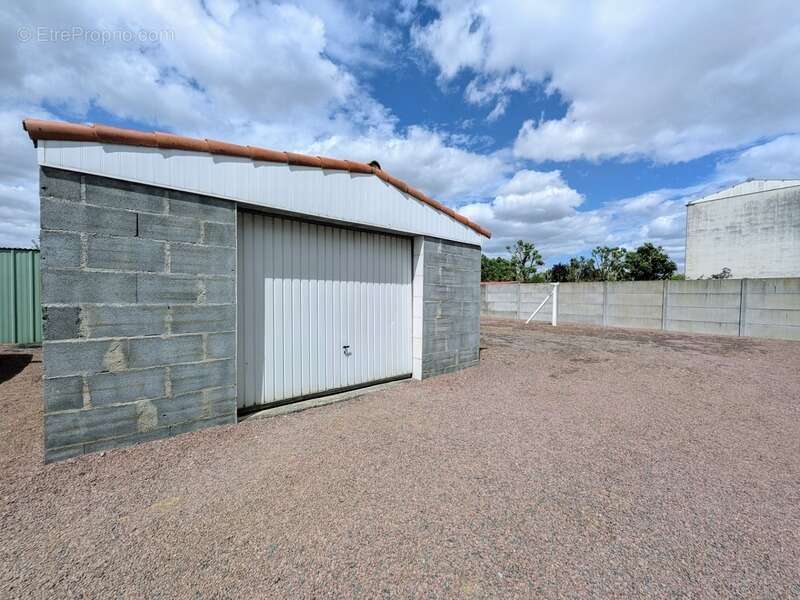 Maison plain-pied 75,5 m² - Thouars (79) - photo 11