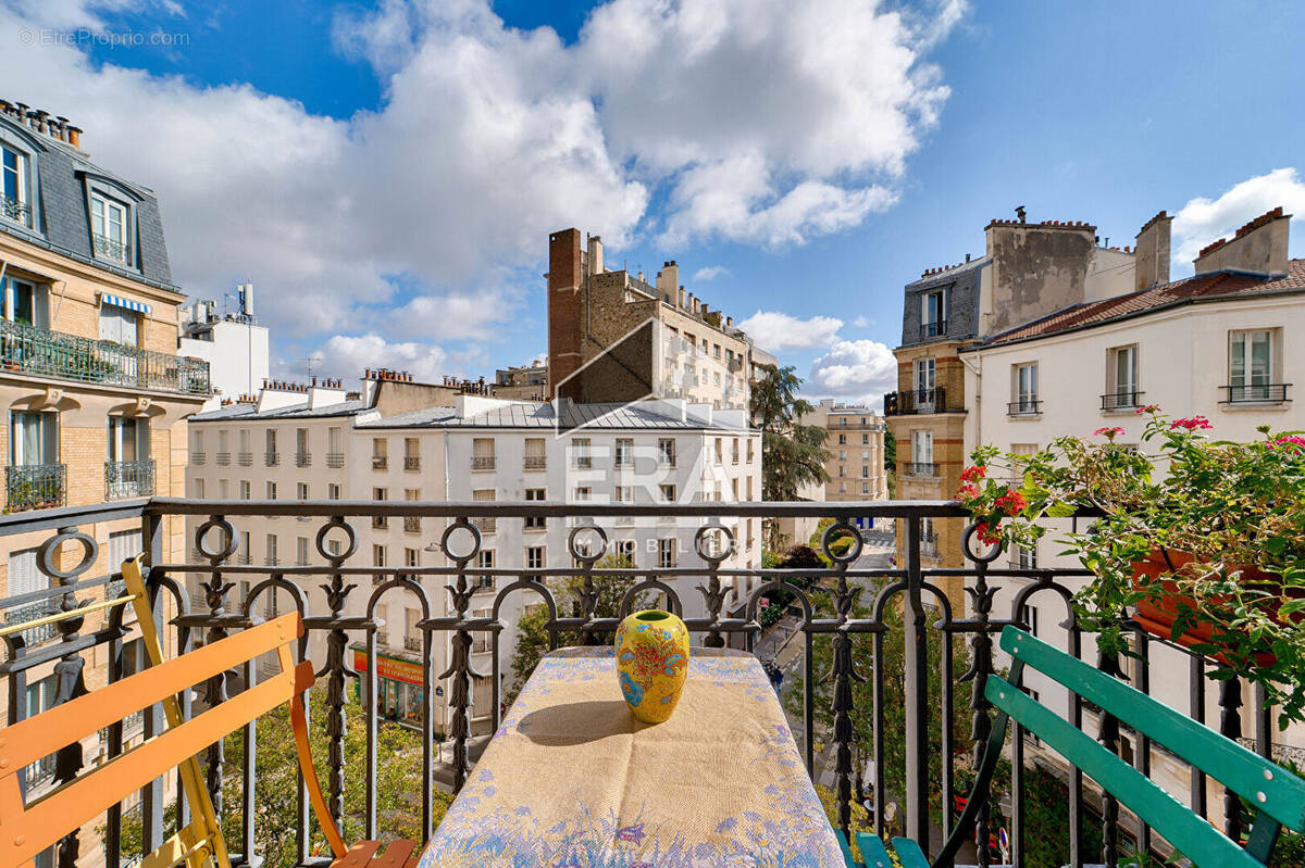 Appartement à PARIS-14E