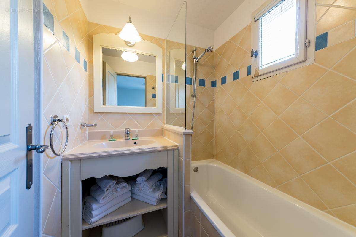Très beau T2 34.53  m² - Résidence Pont Royal à Mallemort - photo 3