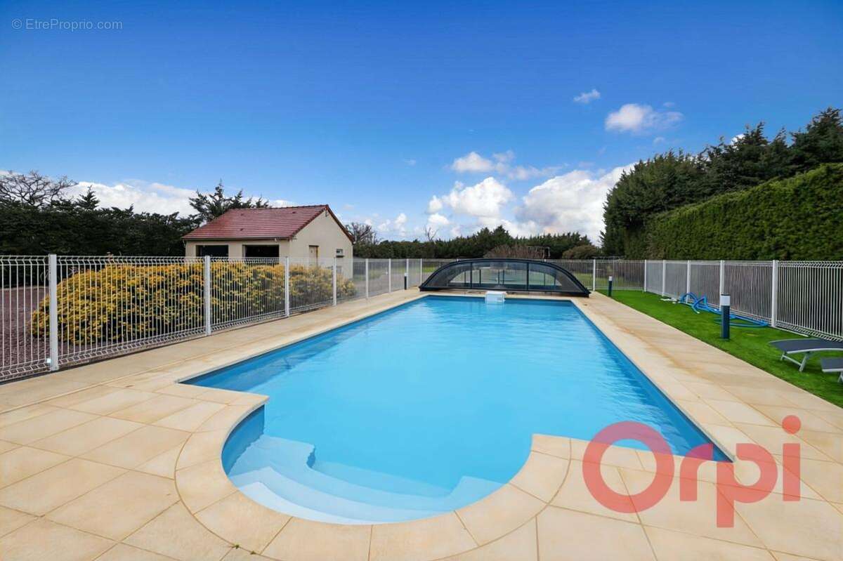 Maison à COSNE-D'ALLIER