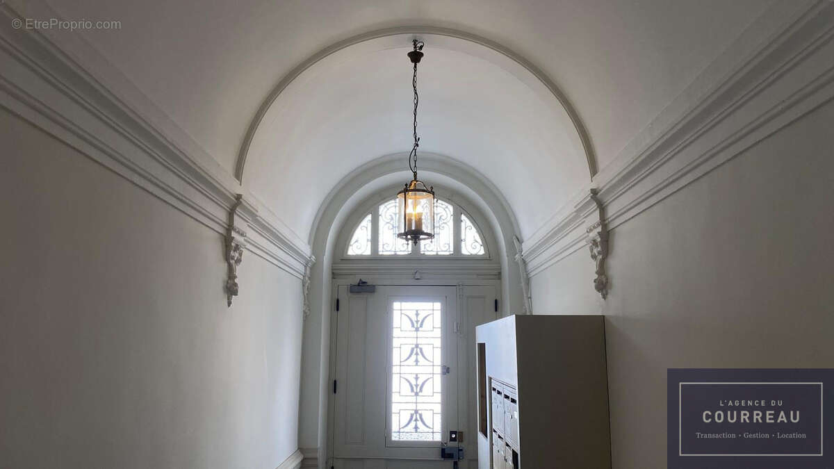 Montpellier   F3 de 83 m2 à Rénover dans Immeuble de Caractère - photo 14