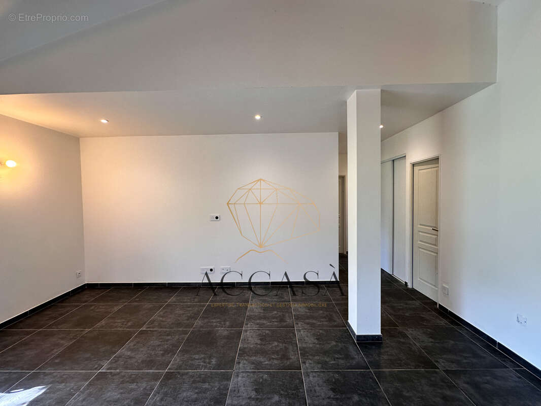 Maison à PORTO-VECCHIO