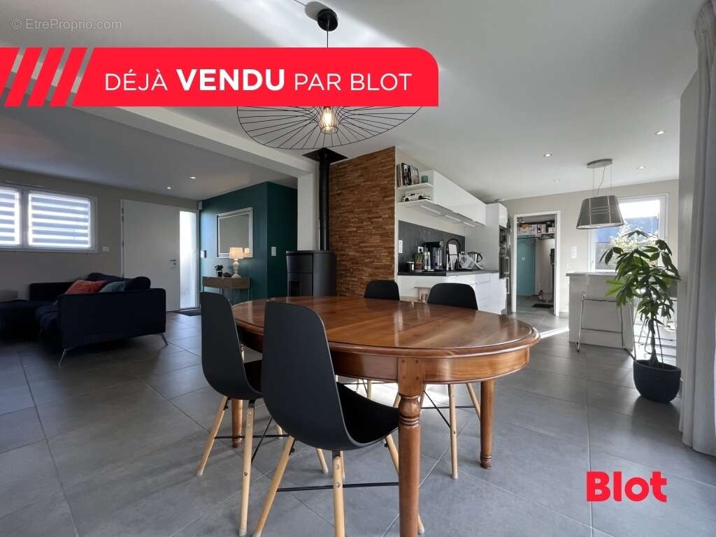 Maison à BREAL-SOUS-MONTFORT