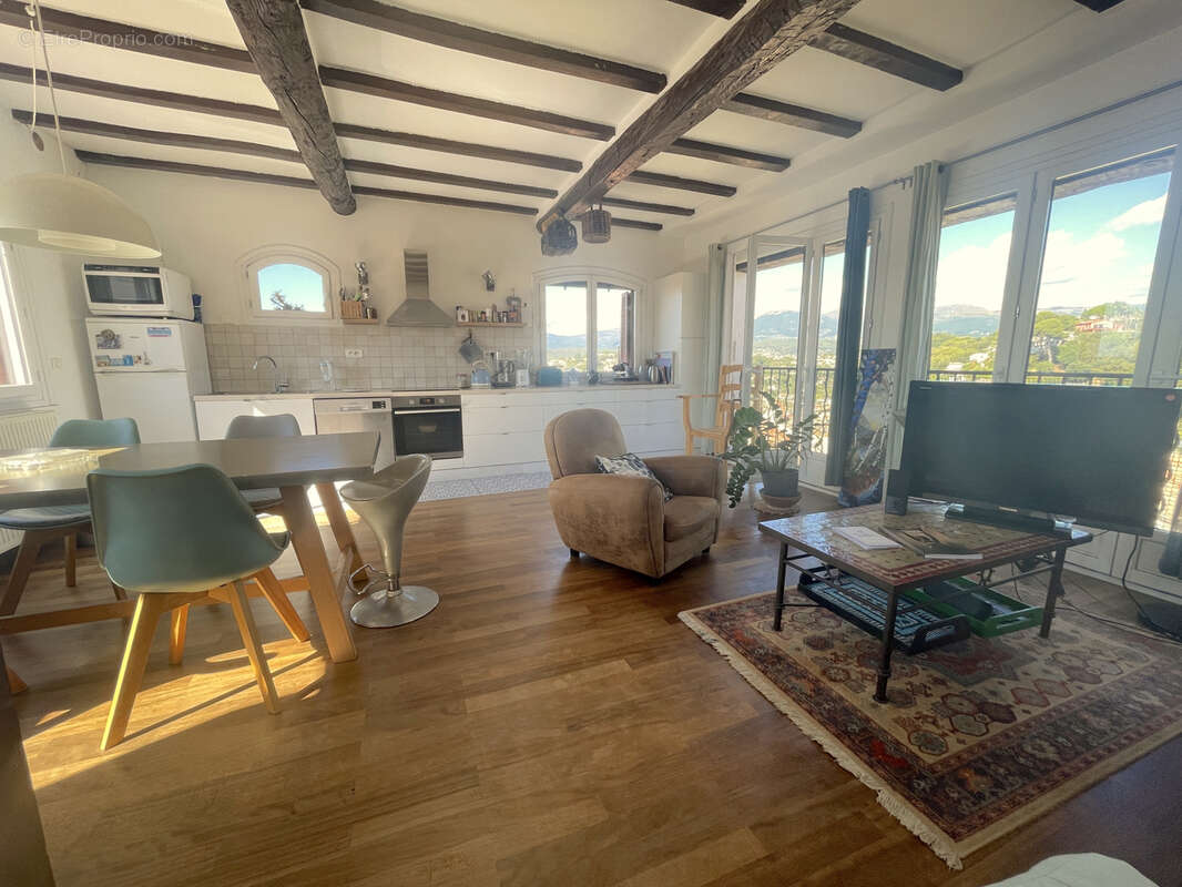 Appartement à CAGNES-SUR-MER