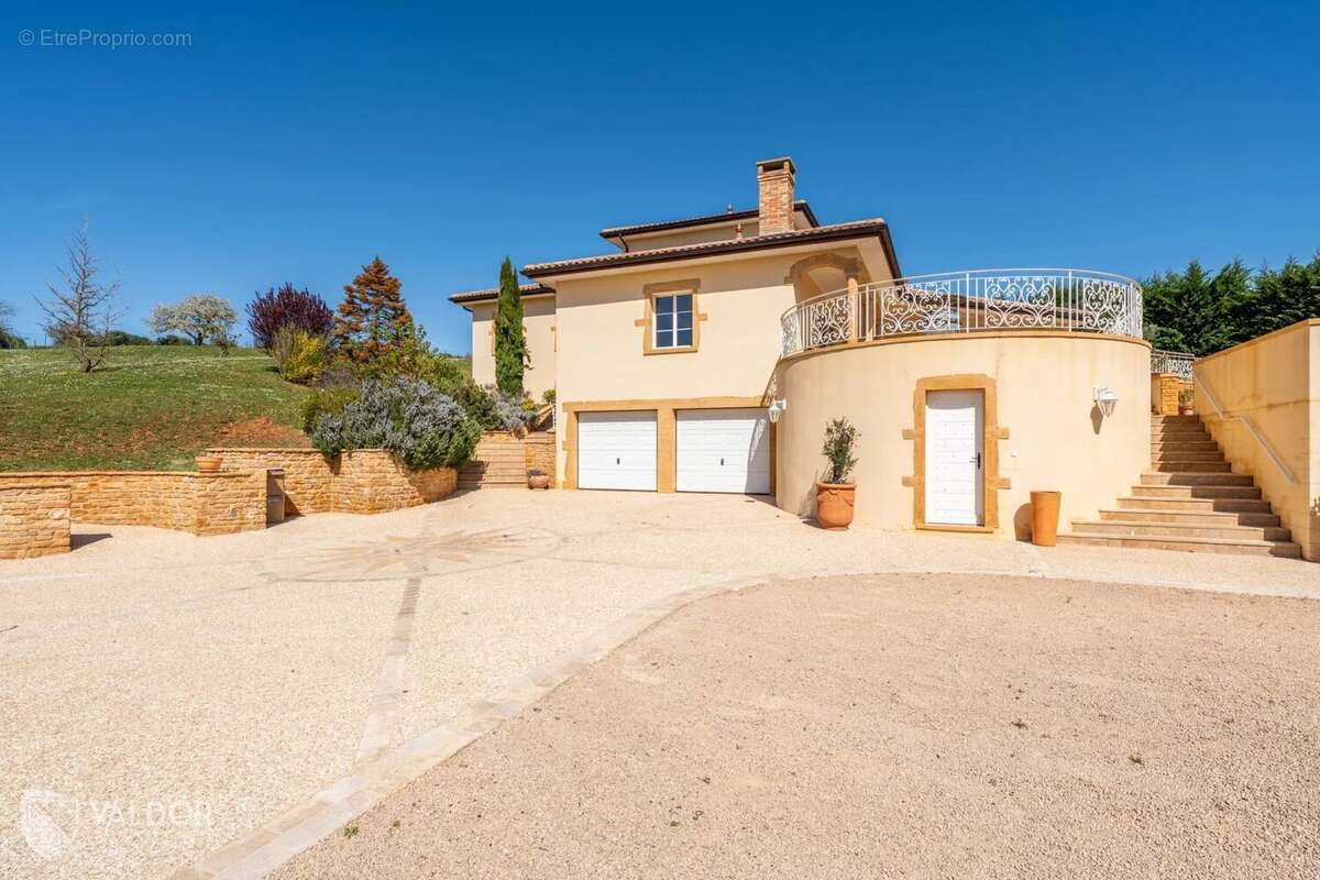 Maison à COGNY