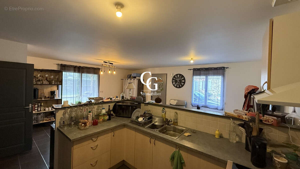 Maison à ROCHESERVIERE