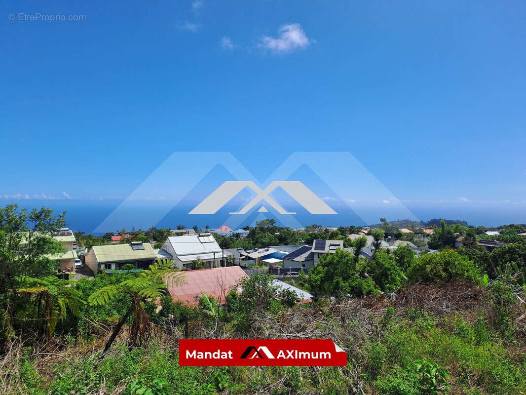 Terrain à SAINT-JOSEPH