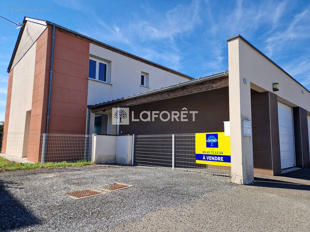 Maison à LE MONASTERE