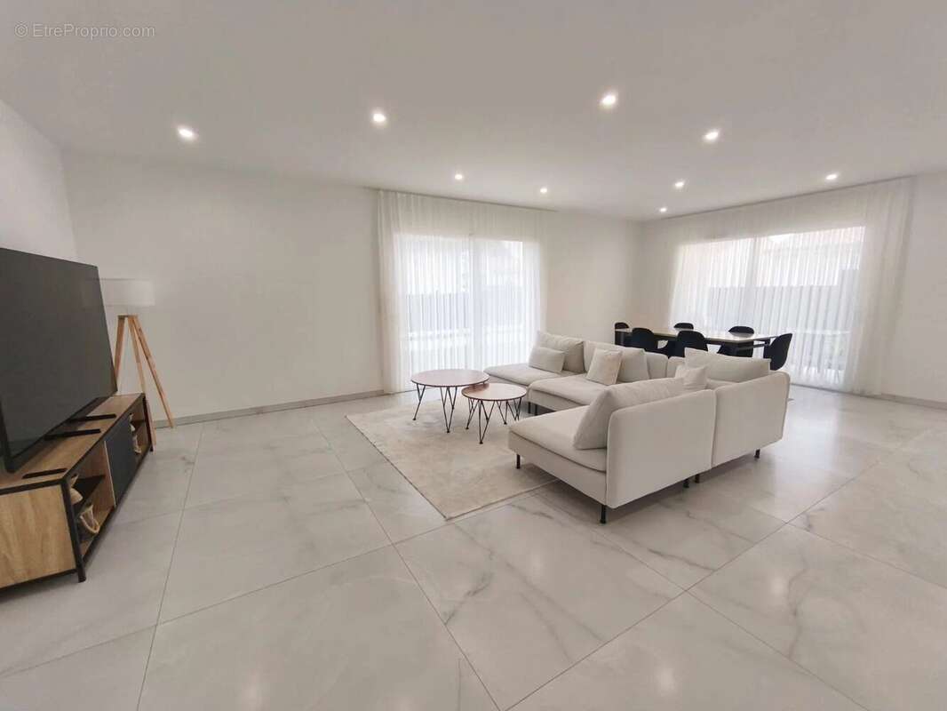 Maison à ROMANS-SUR-ISERE