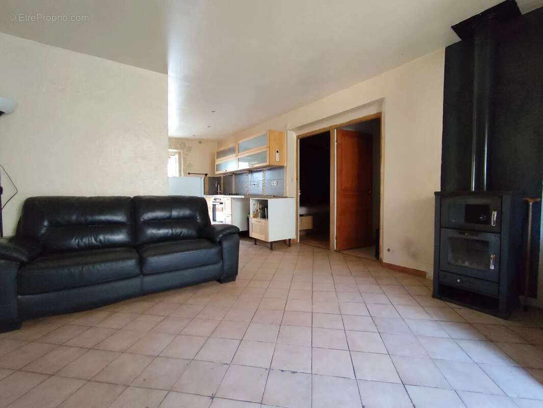 Appartement à GUILLAUMES