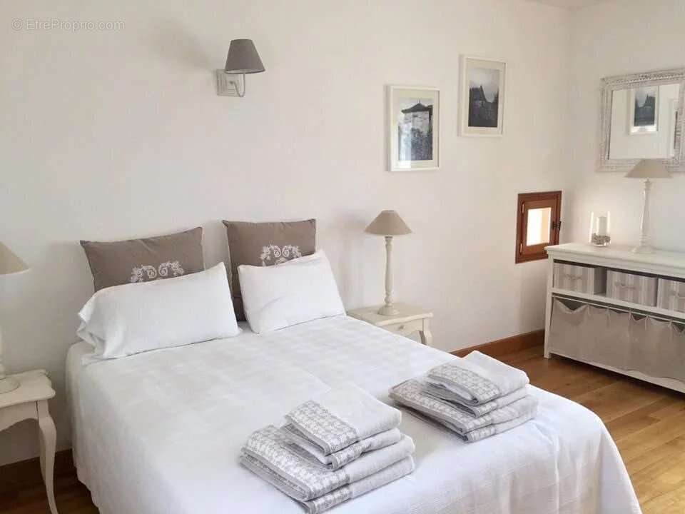 Maison à AUBETERRE-SUR-DRONNE