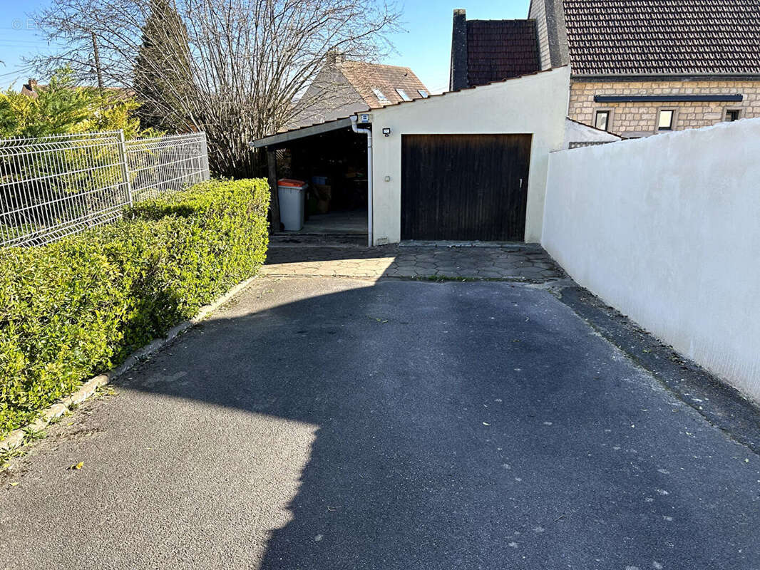 Maison à CHAMPAGNE-SUR-OISE