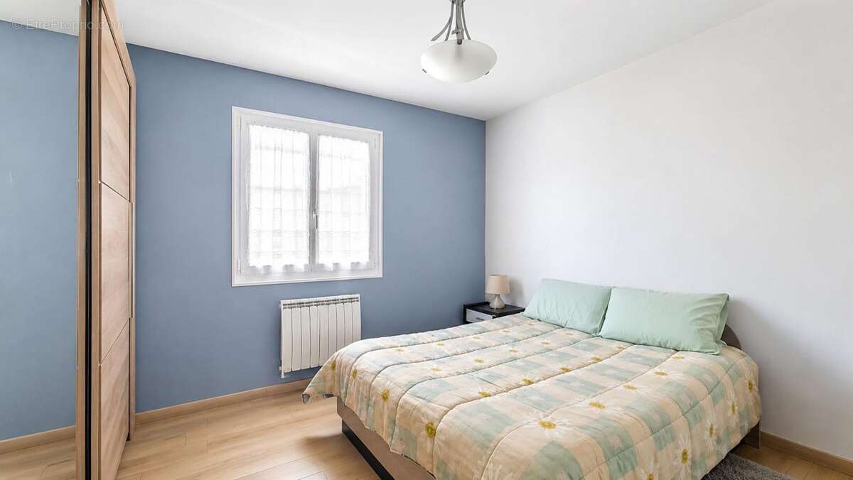 Maison à CRANVES-SALES
