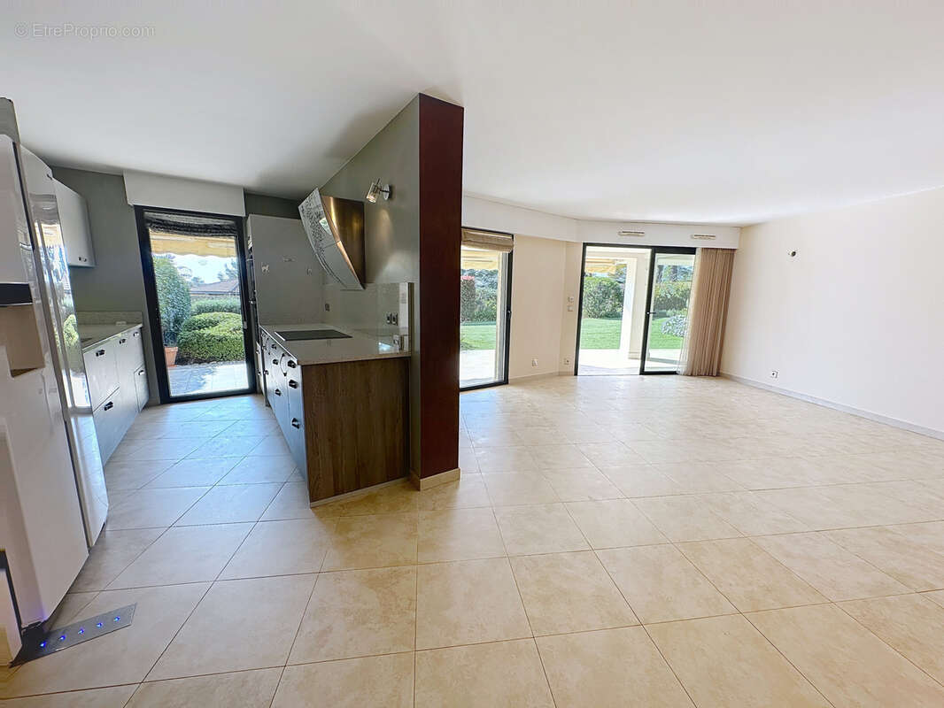 Appartement à SAINT-RAPHAEL