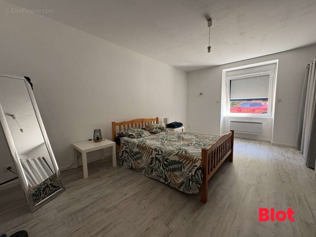 Maison 252 m² à Montauban-De-Bretagne  - photo 8