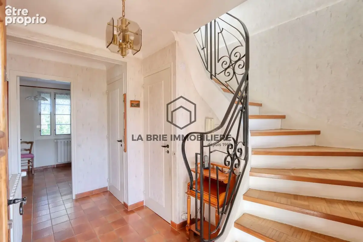 Maison 4 pièces 80 m² à vendre à Varennes-Jarcy (91480) - photo 3