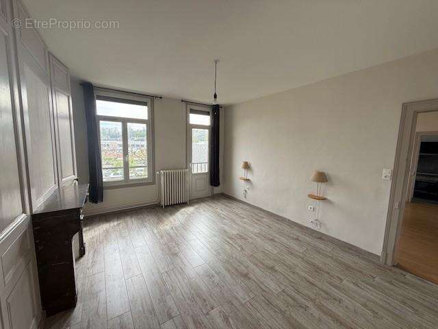 Appartement à BERNAY