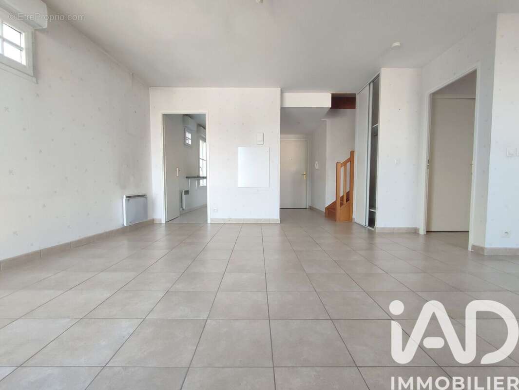 Photo 2 - Appartement à EZANVILLE