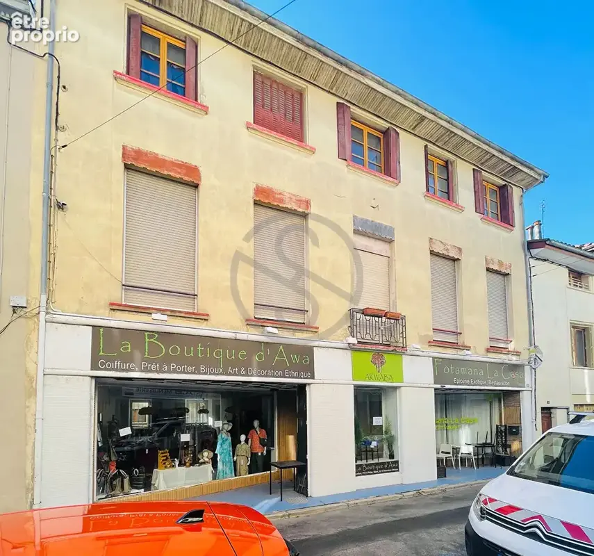 Immeuble de rapport lcsa - local commercial - logements - garage - cave - photo 1