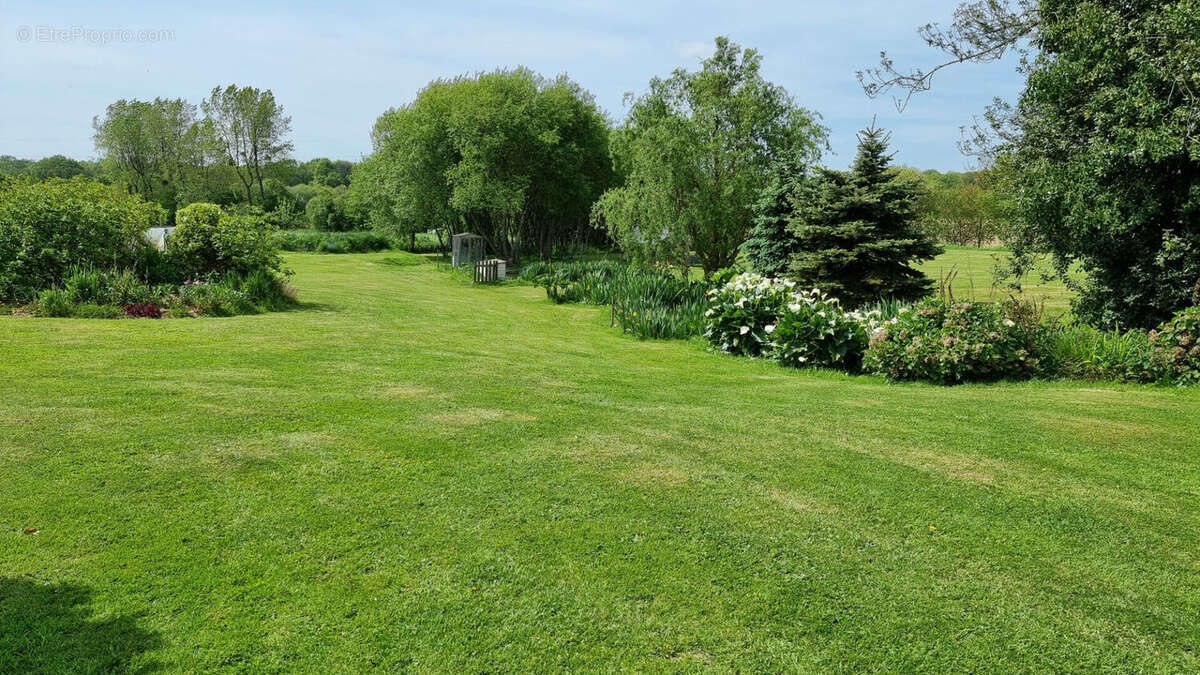 Maison à SAINT-MARTIN-DES-PRES