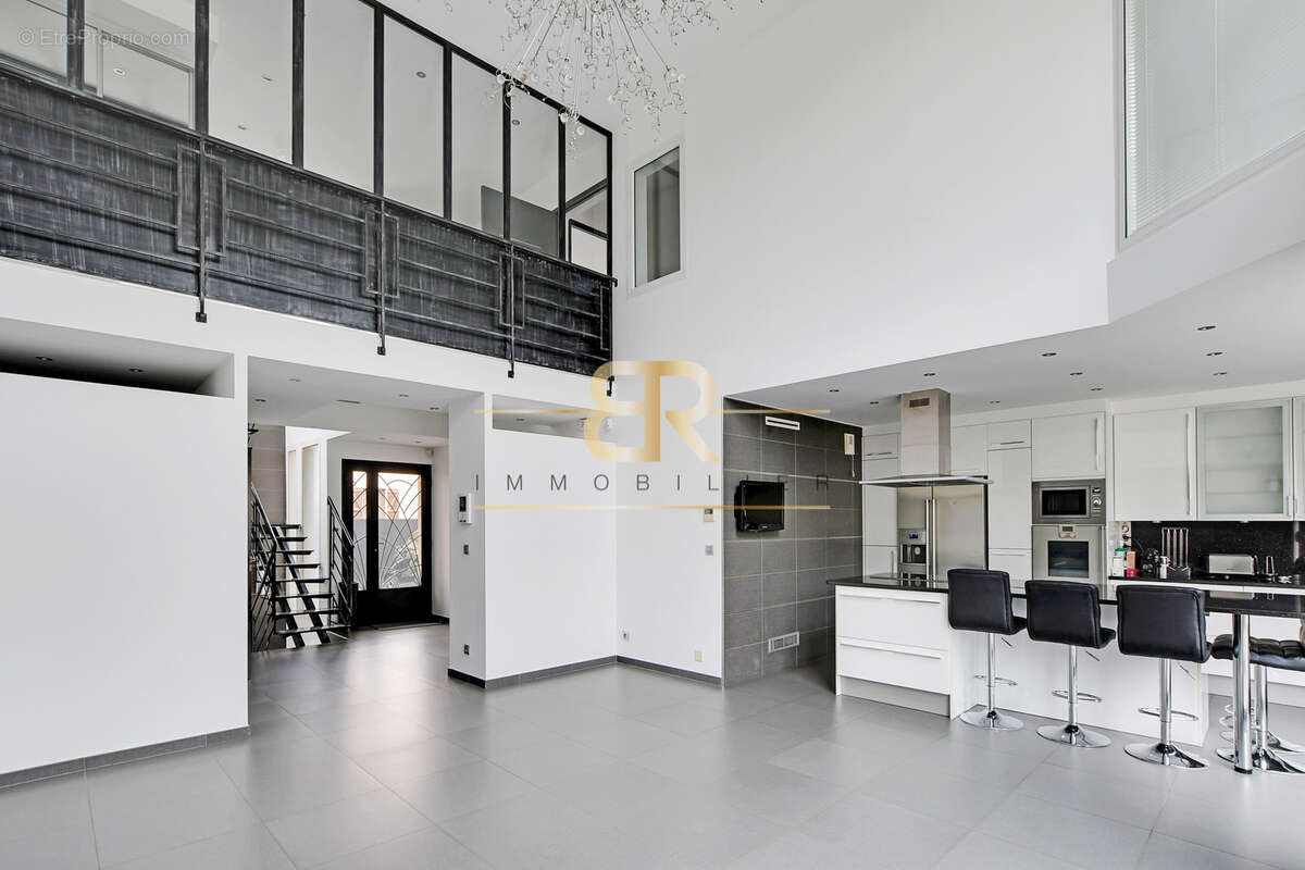 Maison à MAISONS-ALFORT