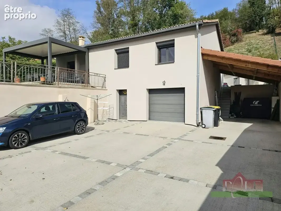 EYZIN-PINET, Villa T5 de 143m² sur sous-sol complet de 89m² avec terrain de 1850m² - photo 3