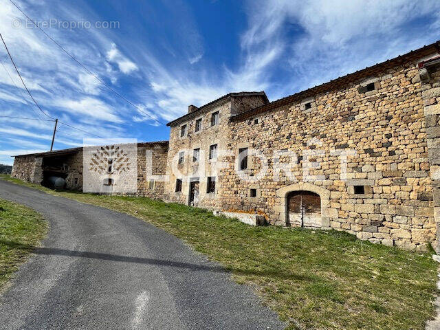 Maison à PEBRAC